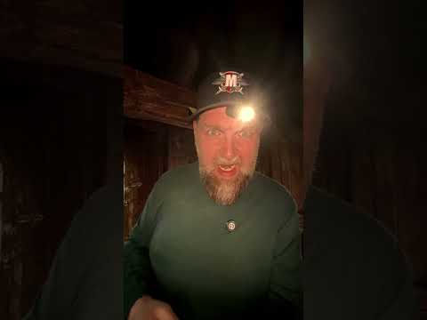 Latarka akumulatorowa Olight Baton 3 Red - 1200 lumenów