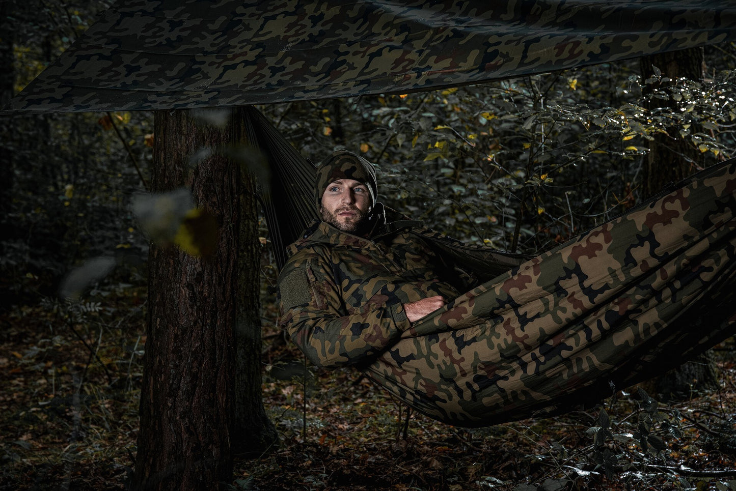 Ponczo Helikon Swagman Roll Climashield Apex z funkcją śpiwora - wz.93 Pantera PL Woodland