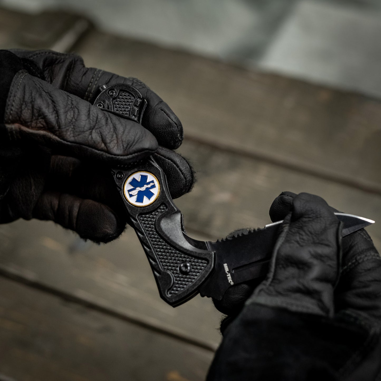 Nóż składany ratowniczy Mil-Tec Rescue Black