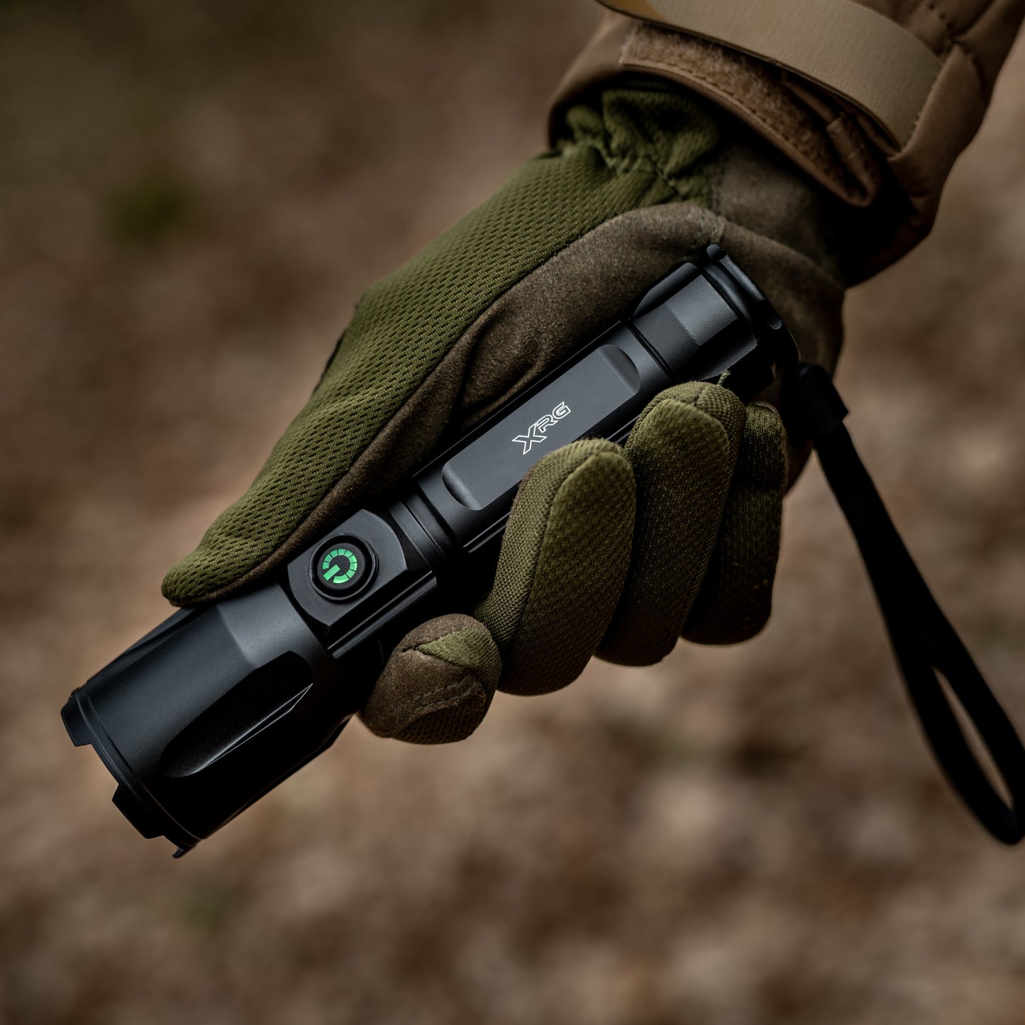 Latarka akumulatorowa XRG M1500 Zoom - 1800 lumenów