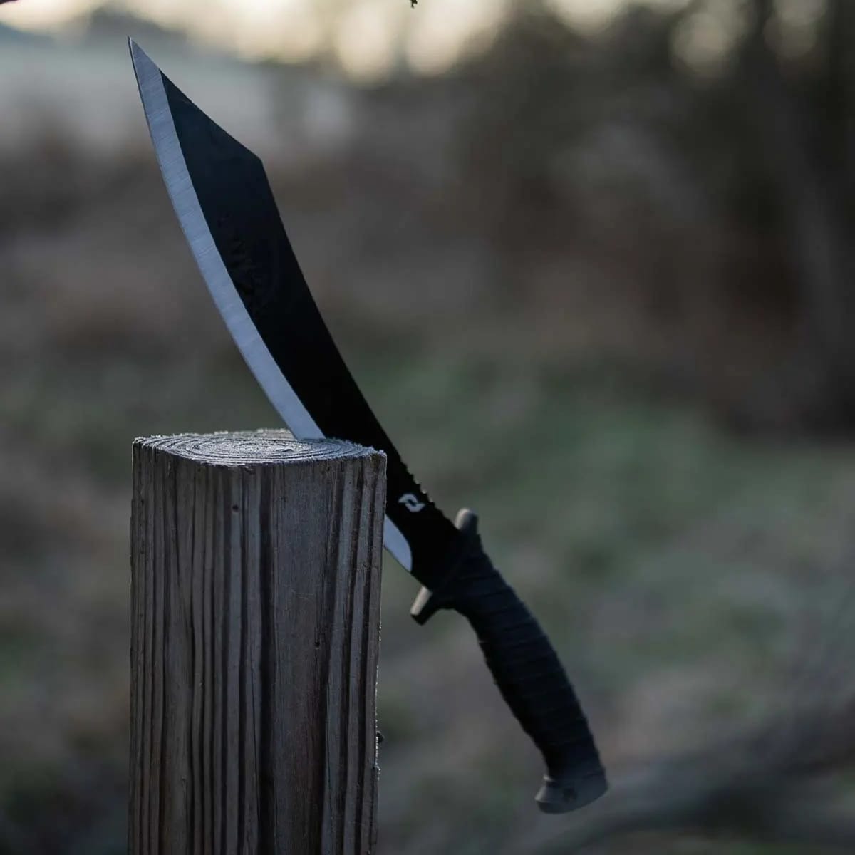 Maczeta Schrade Decimate Parang Full Tang 18" - Black