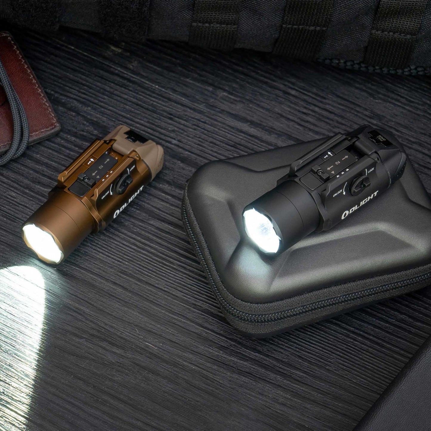 Latarka na broń Olight PL Turbo Valkyrie Desert Tan - 800 lumenów