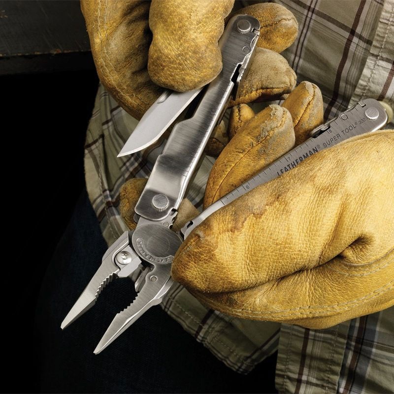 Multitool Leatherman Super Tool 300 Black z kaburą