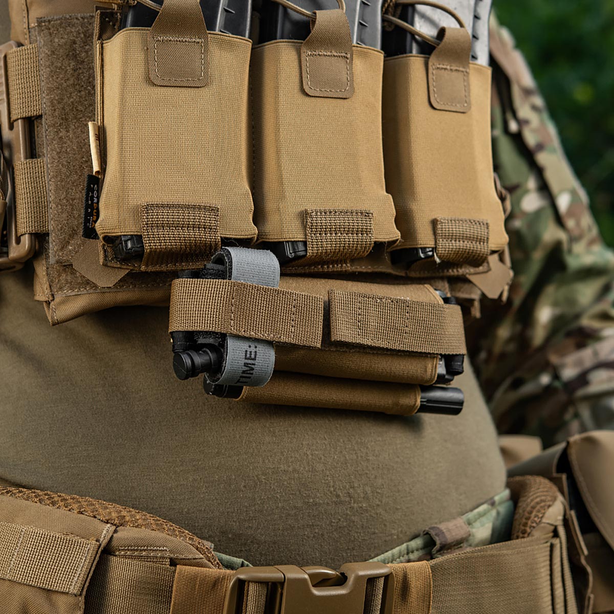 Ładownica z rzepem M-Tac na stazę taktyczną Gen. 5 - Coyote