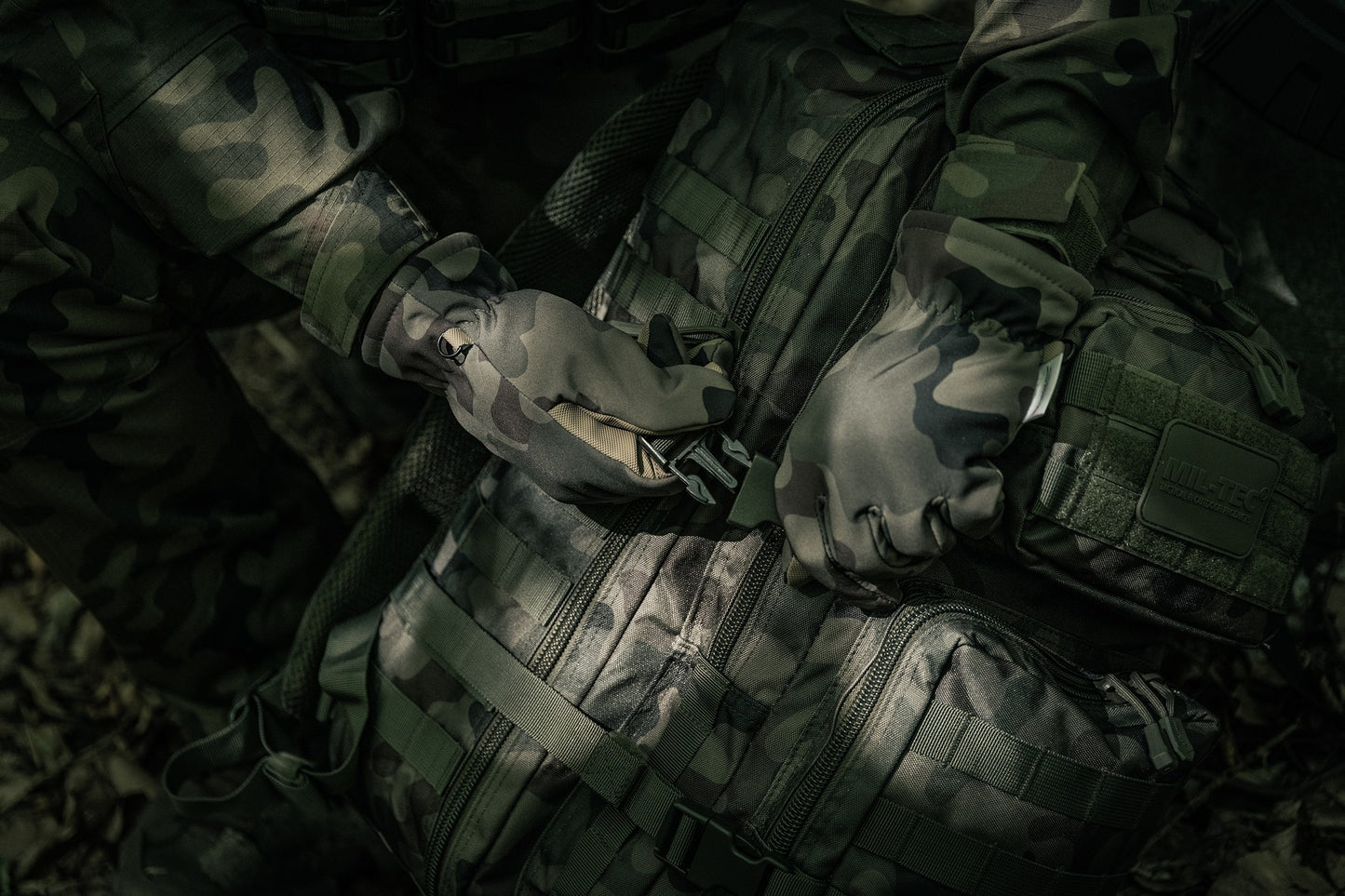 Plecak Mil-Tec Assault Pack Large 36 l - wz.93 Pantera PL Woodland