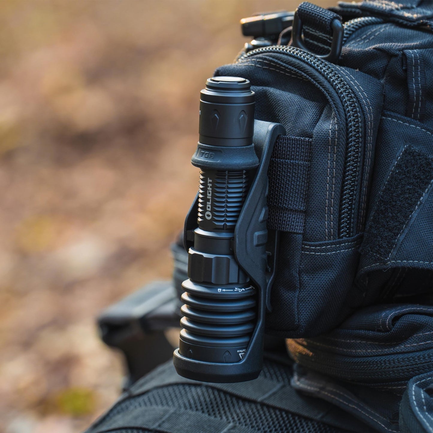 Latarka taktyczna Olight Warrior X 4 Matte Black - 2600 lumenów
