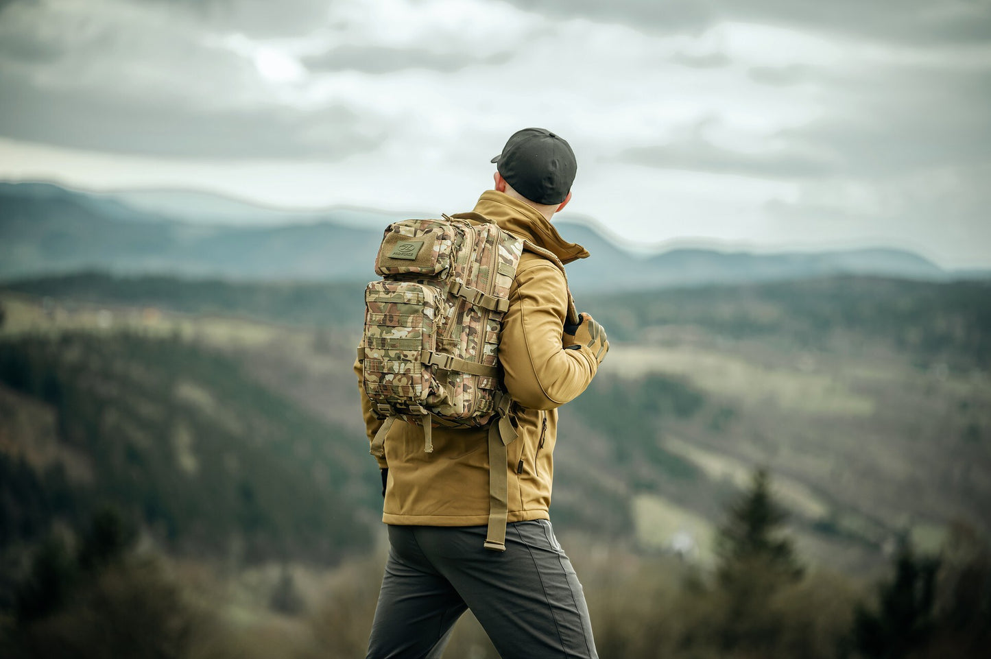 Plecak Highlander Forces Recon 28 l - Arid MC Camo