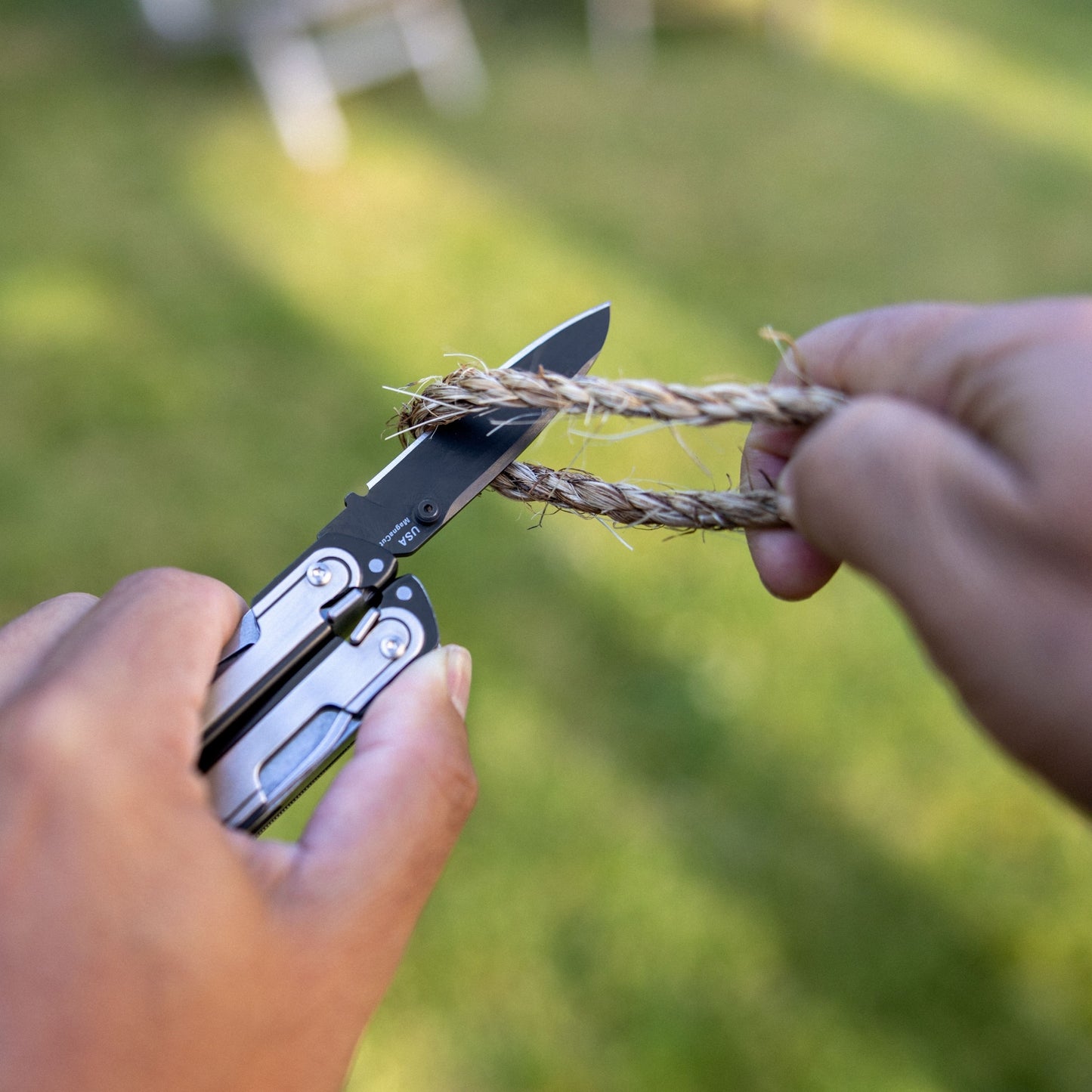 Multitool Leatherman ARC z kaburą