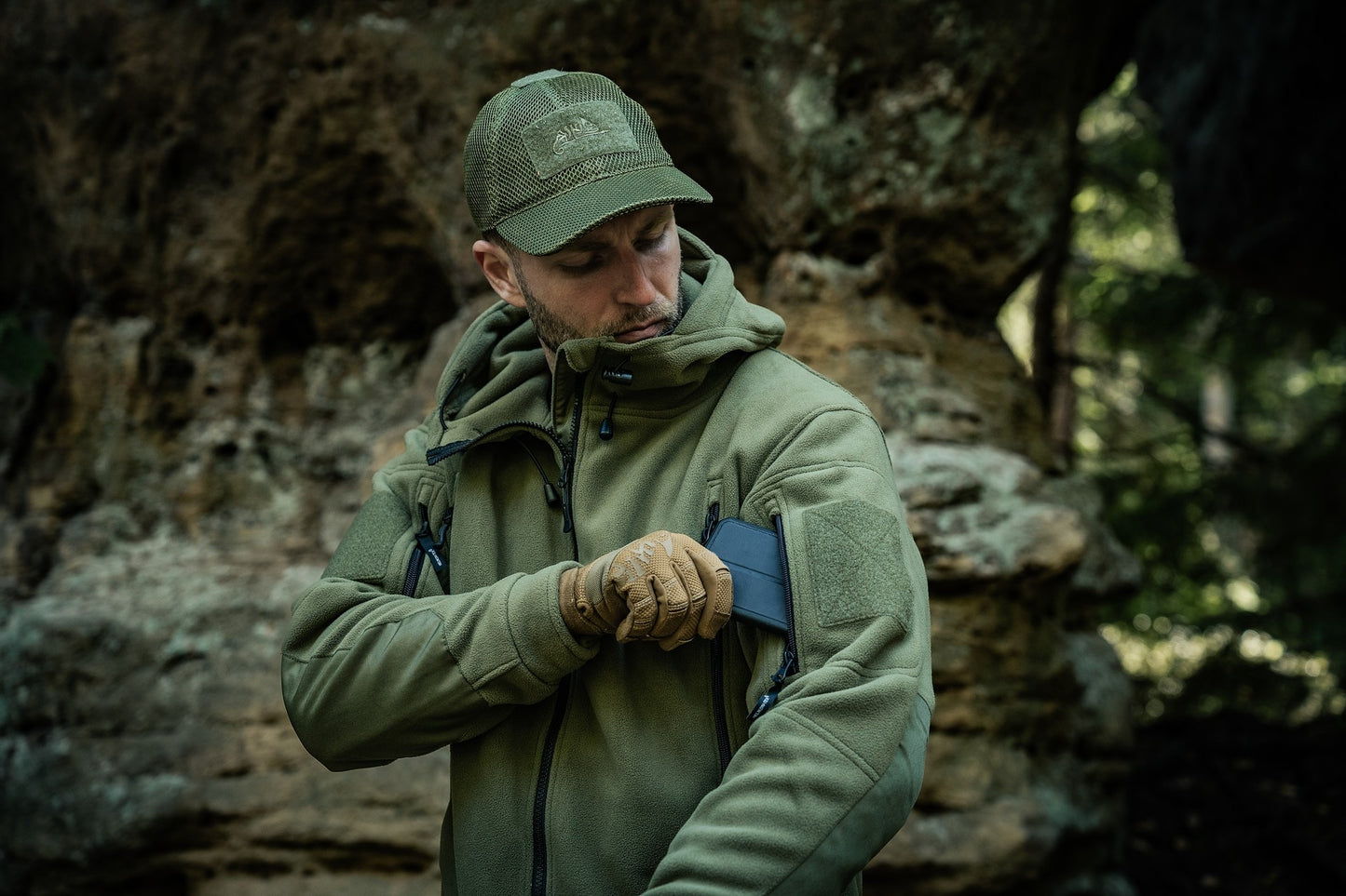 Czapka z daszkiem plus velcro Helikon Mesh - Olive Green