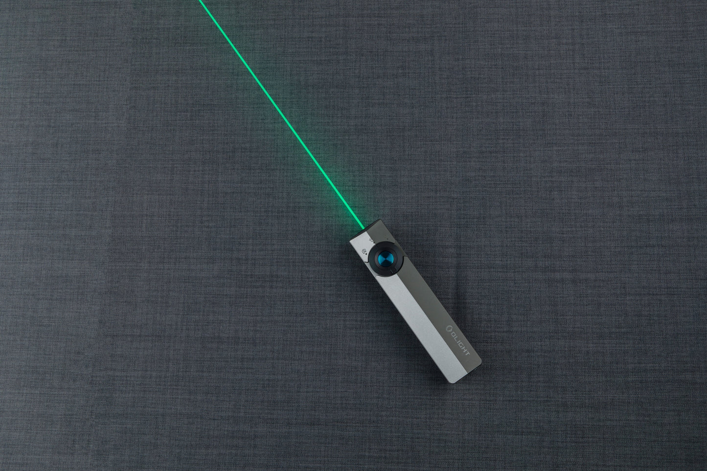 Latarka Olight ArkPro Class 1 Cool White Silver Graphite - 1500 lumenów