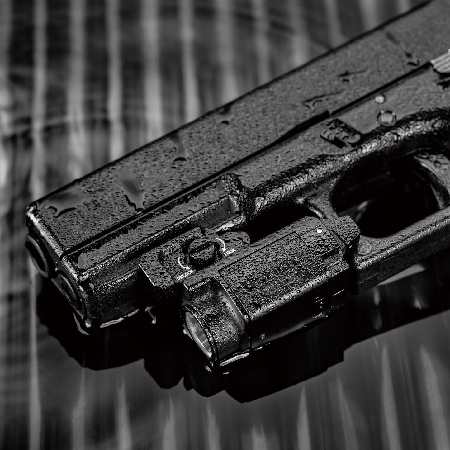 Latarka na broń Olight PL Mini 3 Valkyrie Black - 600 lumenów