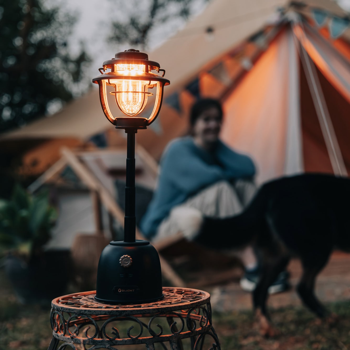 Lampa kempingowa Olight Olantern Stretch Black - 500 lumenów