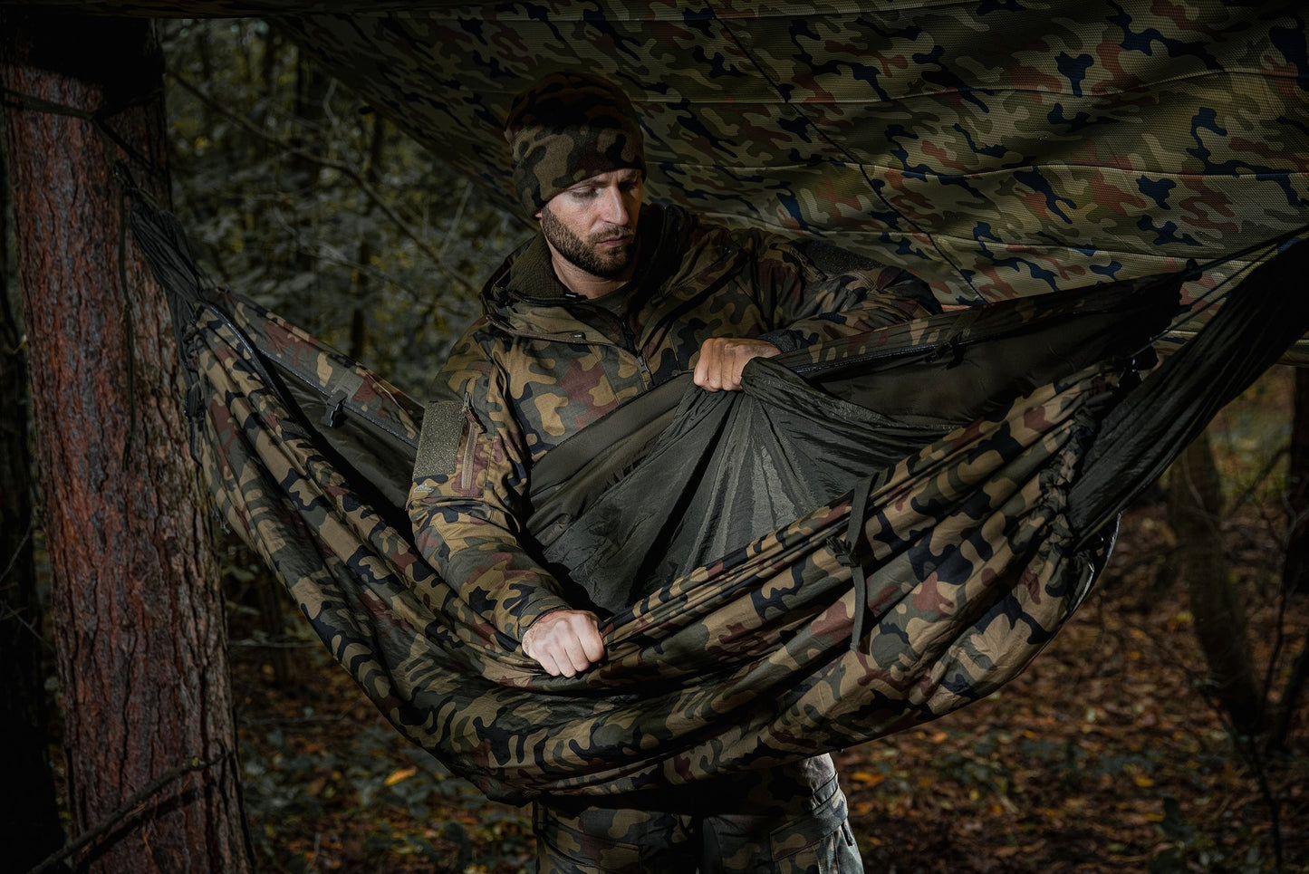 Ponczo Helikon Swagman Roll Climashield Apex z funkcją śpiwora - wz.93 Pantera PL Woodland