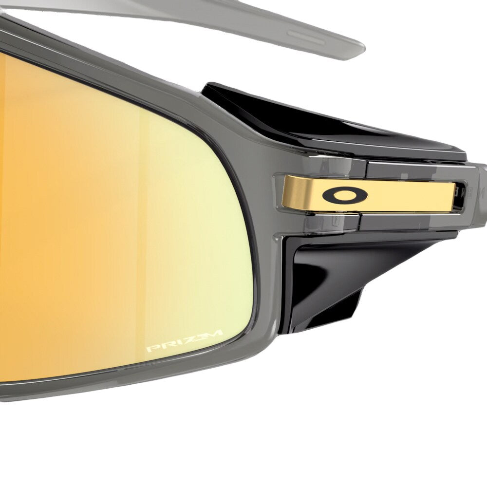 Okulary przeciwsłoneczne Oakley Latch Panel - Grey Smoke/Prizm 24K