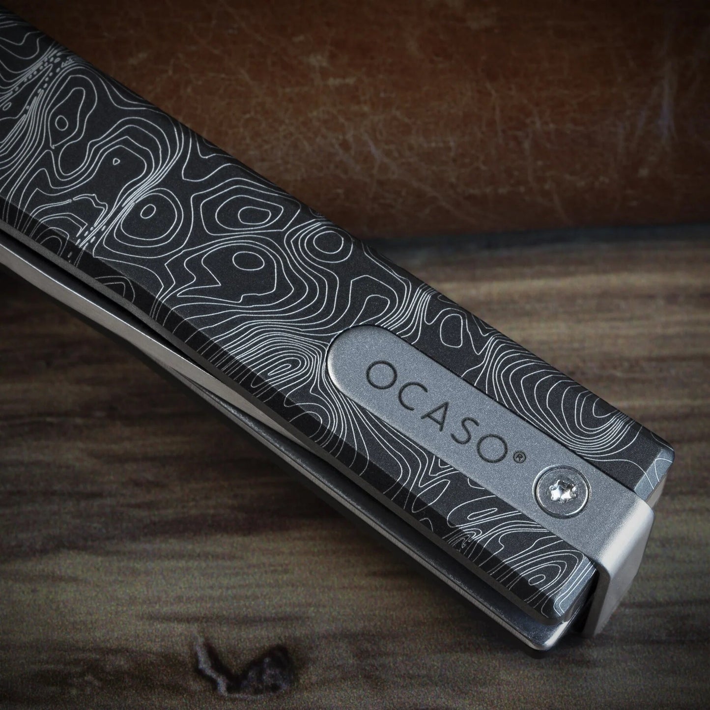 Nóż składany Ocaso Solstice Engraved Titanium - Satin/Topo