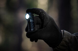 Latarka czołowa i kątowa Olight Perun 3 Mini Cool White Black z opaską - 1250 lumenów