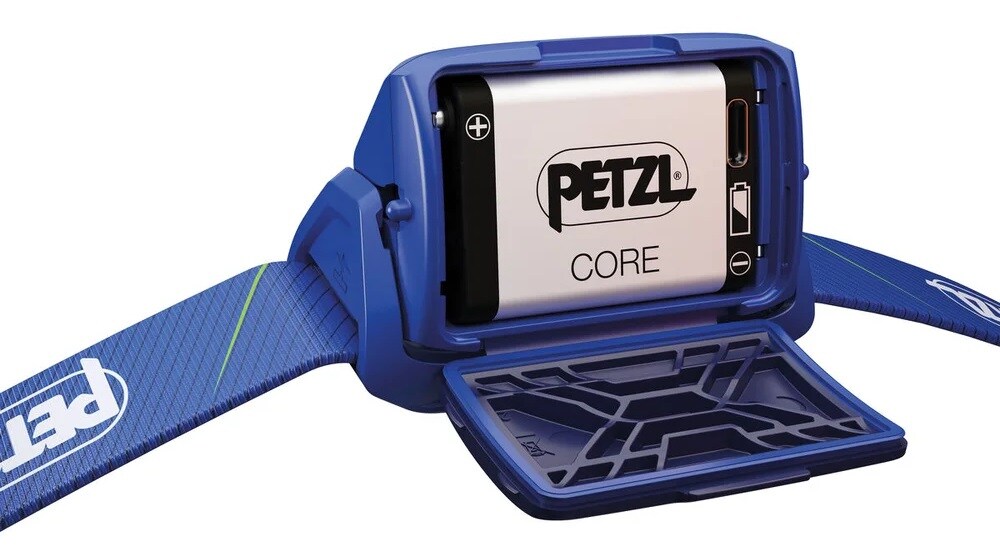 Latarka czołowa Petzl Tikka Core Blue - 450 lumenów