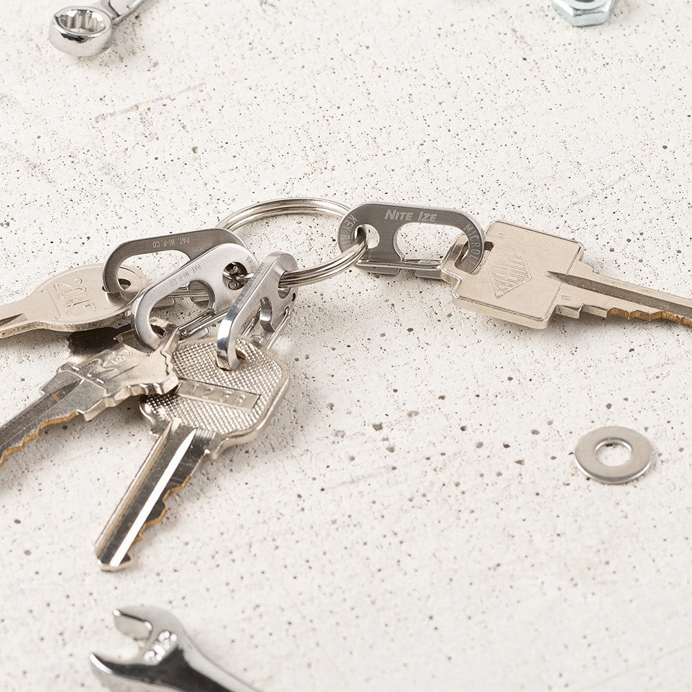 Brelok do kluczy z karabińczykami Nite Ize KeyRing MicroLink - Srebrny