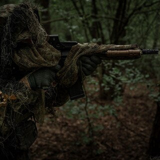 Latarka na broń Olight Odin S Desert Tan z montażem - 1500 lumenów