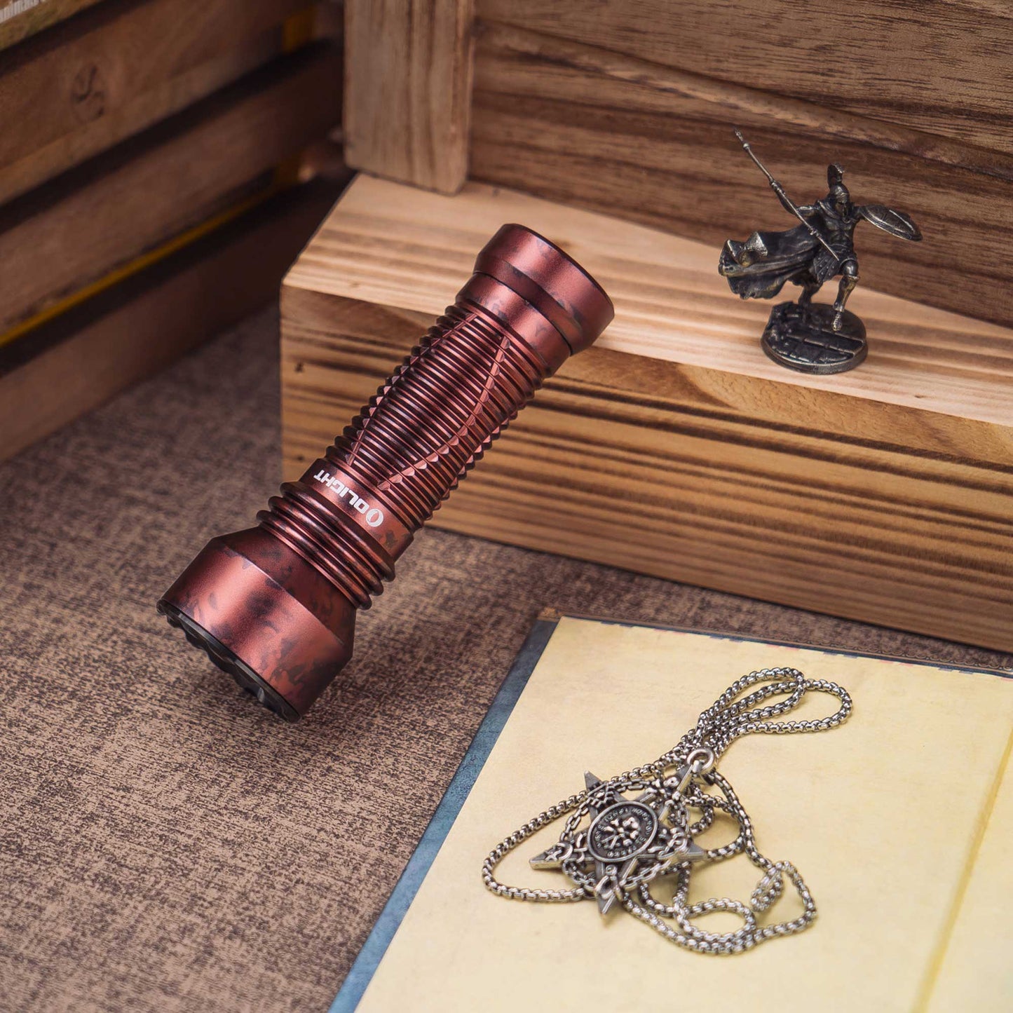 Latarka taktyczna Olight Javelot Mini Antique Bronze - 1000 lumenów