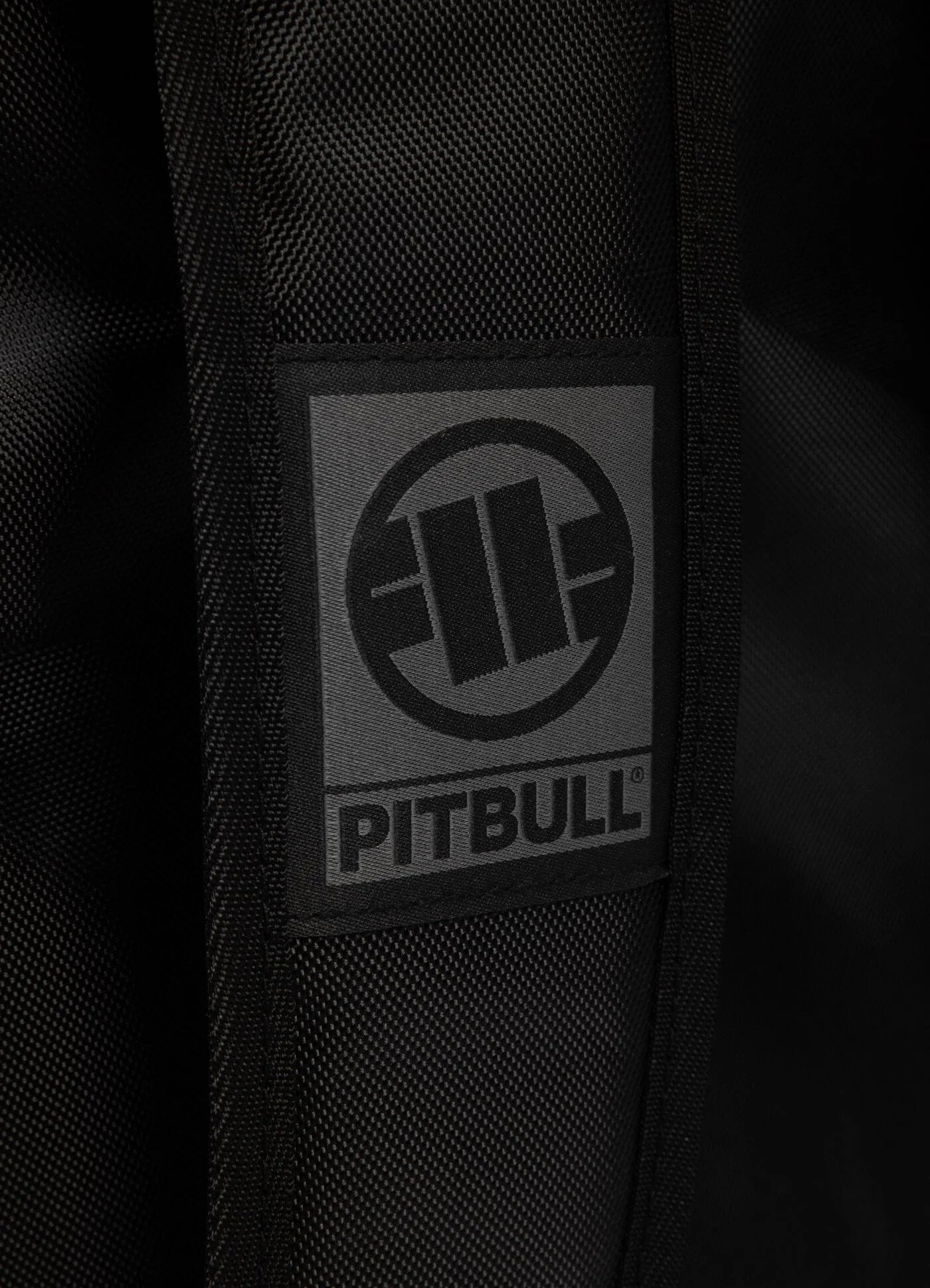Plecak Pitbull Hilltop Big Convertible 60 l - Black