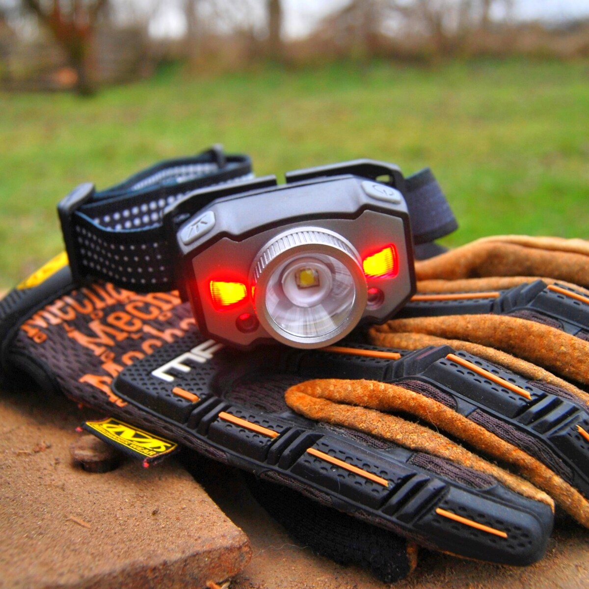 Latarka czołowa XRG Sport H10 - 300 lumenów