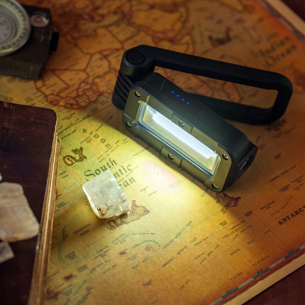 Lampa Olight Swivel Black - 400 lumenów