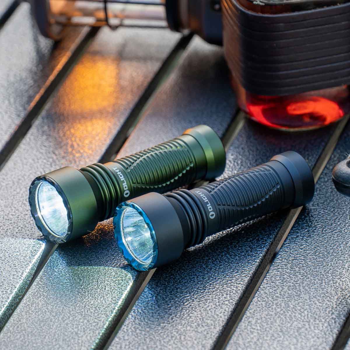 Latarka taktyczna Olight Javelot Mini OD Green - 1000 lumenów
