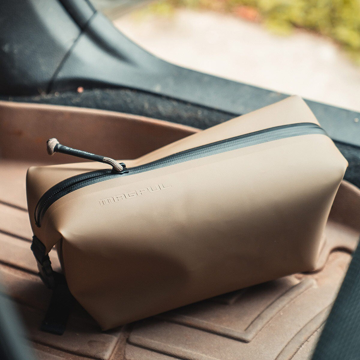Pokrowiec wodoodporny Magpul DAKA Takeout 3,5 l - Flat Dark Earth
