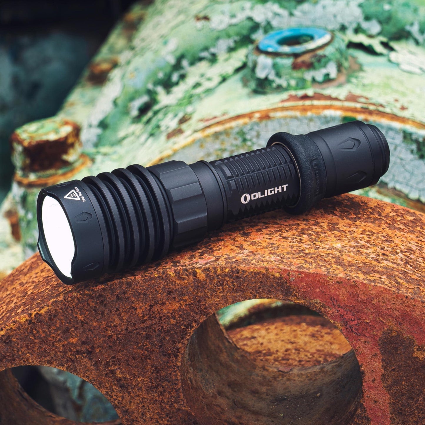 Latarka taktyczna Olight Warrior X 4 Matte Black - 2600 lumenów