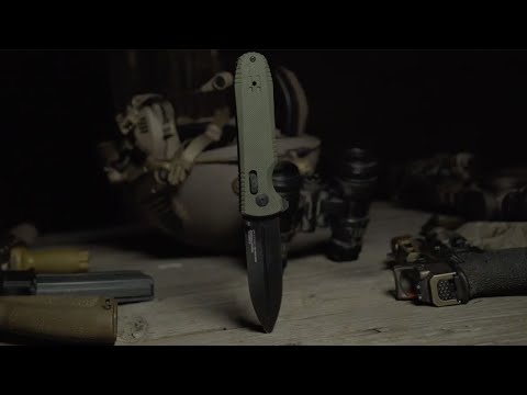 Nóż składany SOG Pentagon XR - OD Green