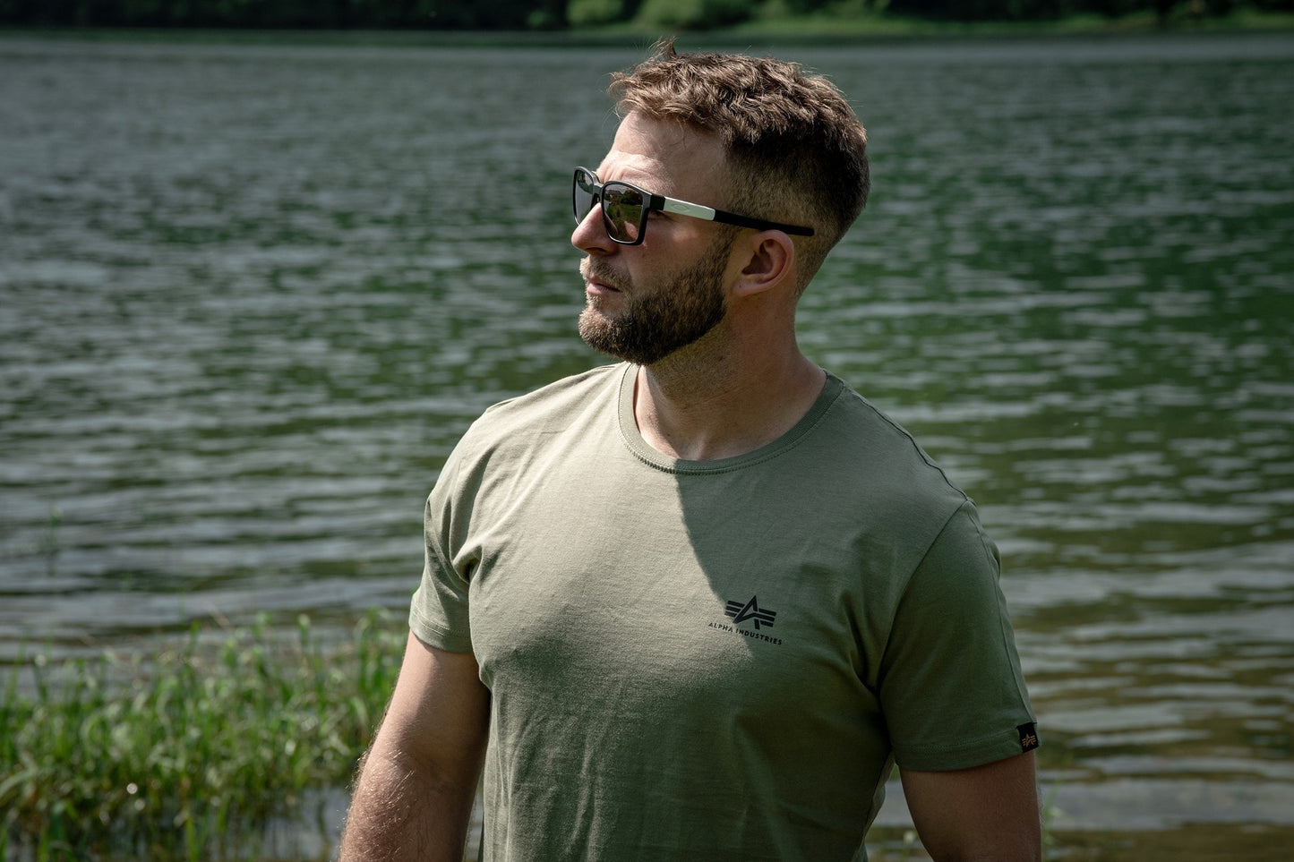 Koszulka T-Shirt Alpha Industries Backprint - Olive/Black