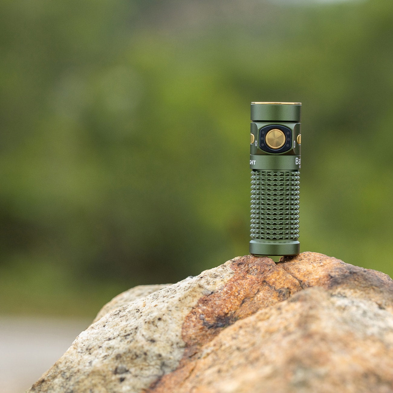 Latarka akumulatorowa Olight Baton 4 OD Green - 1300 lumenów