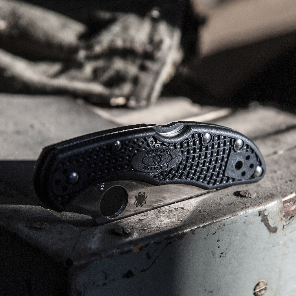 Nóż składany Spyderco Delica 4 Plain VG-10
