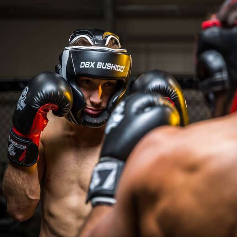 Kask bokserski DBX Bushido treningowy/sparingowy - Czarny