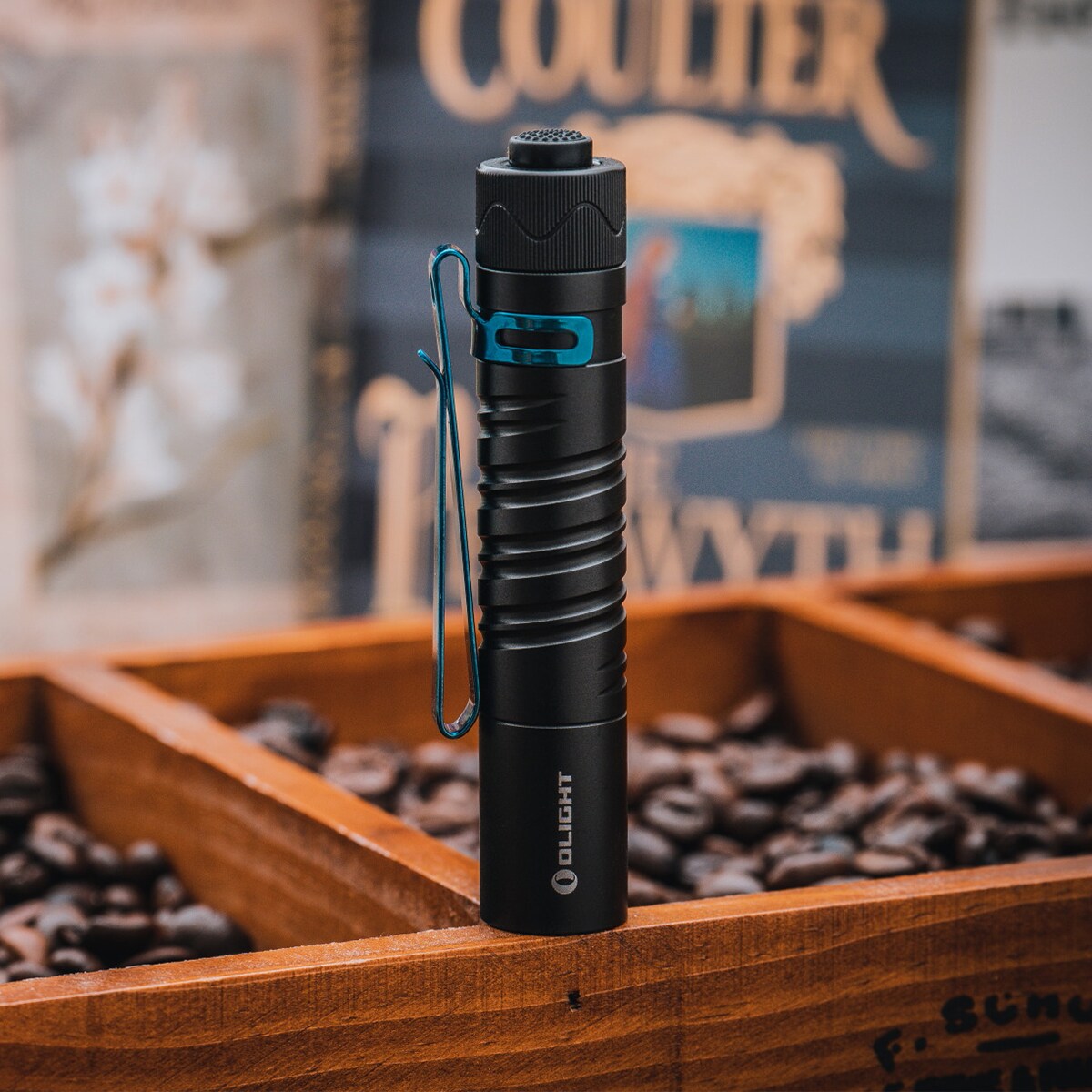 Latarka Olight I5R EOS Black - 350 lumenów