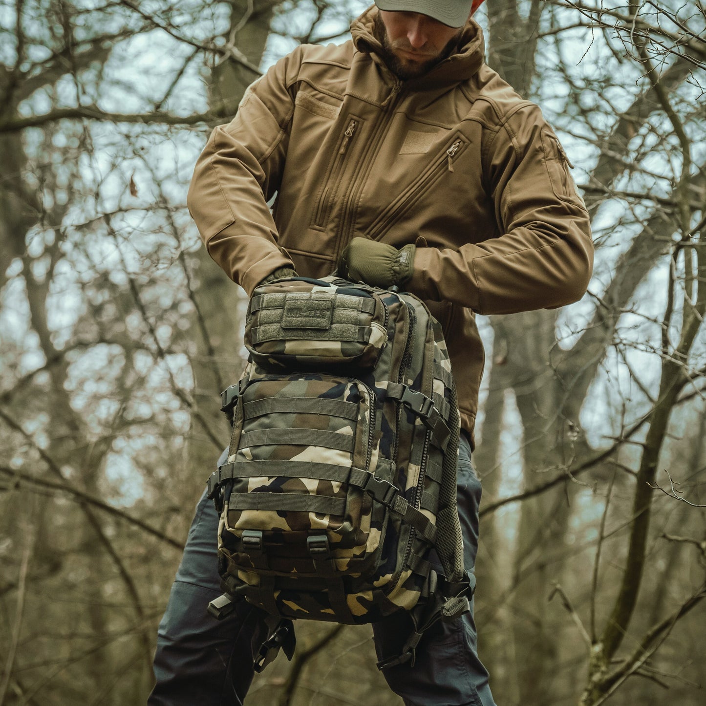Plecak Mil-Tec Assault Pack Small 20 l - Woodland