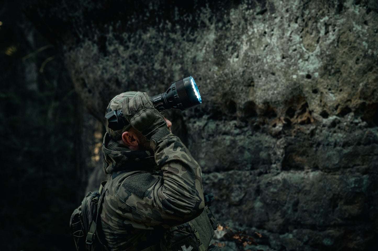 Latarka akumulatorowa Olight X9R Marauder - 25000 lumenów