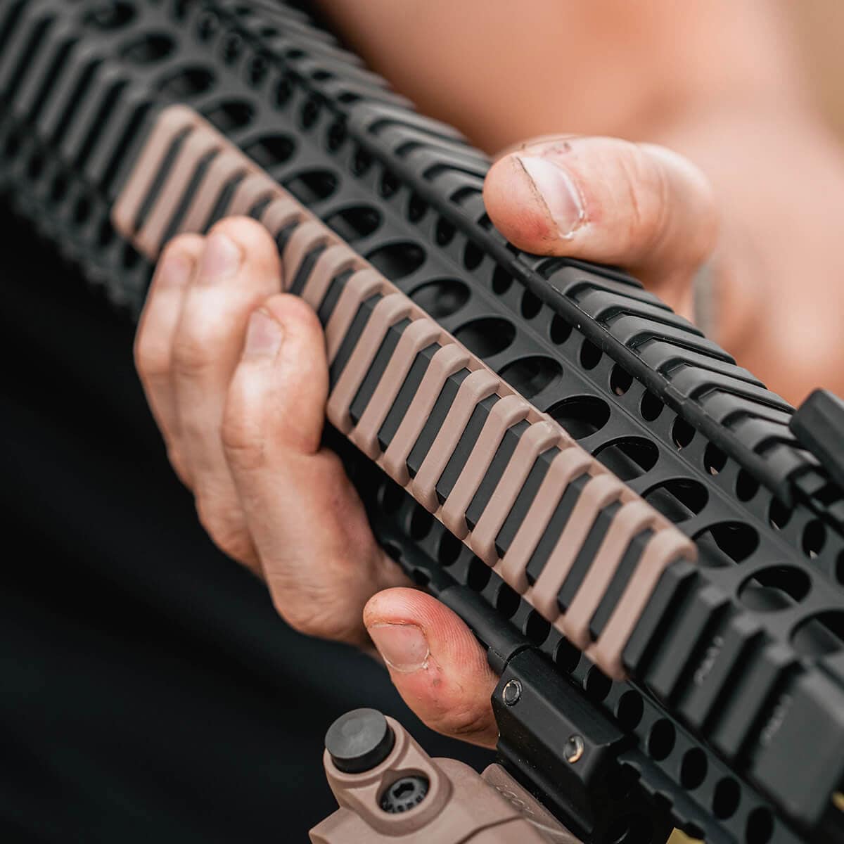 Osłona szyny RIS Magpul Ladder Rail Panel - Olive Drab Green