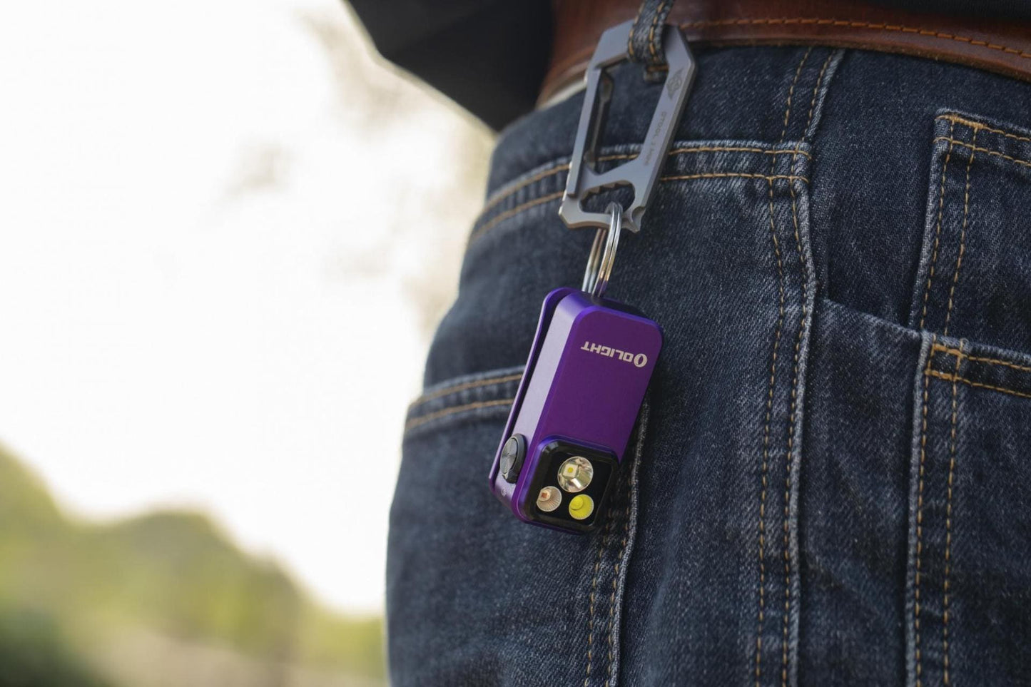 Latarka akumulatorowa Olight Oclip Pro Purple - 500 lumenów