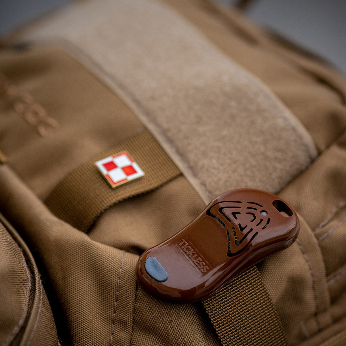 Ultradźwiękowa ochrona przed kleszczami TickLess Military - dla ludzi - Brown