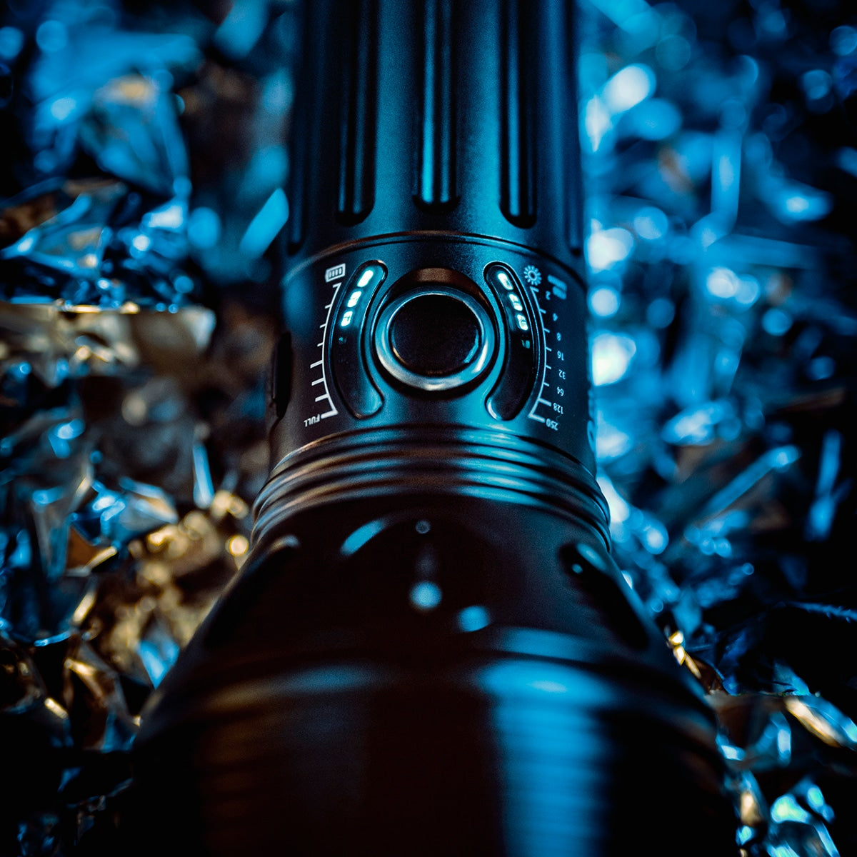 Latarka akumulatorowa Olight X9R Marauder - 25000 lumenów