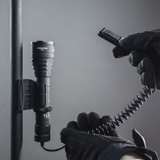 Latarka Armytek Predator Pro Magnet Set USB White - 1500 lumenów