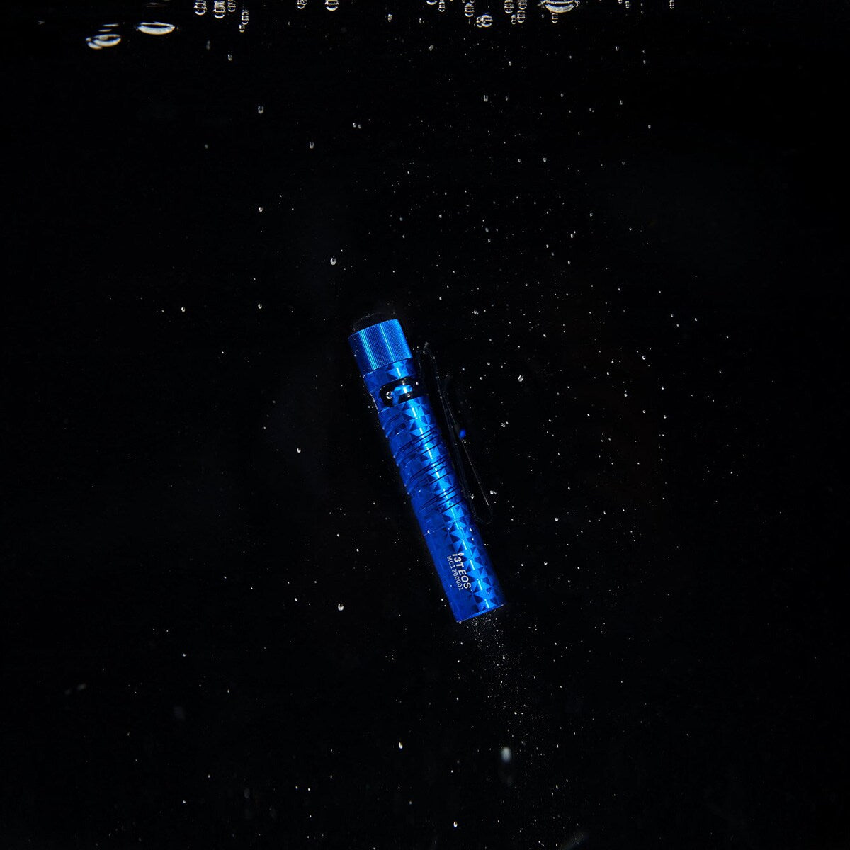 Latarka Olight I3T EOS Pinwheel Blue - 180 lumenów