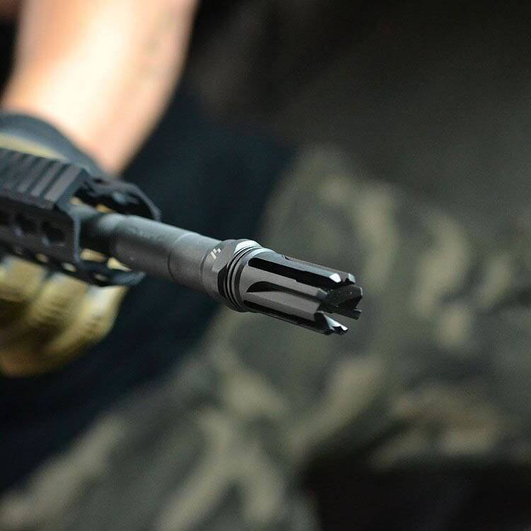 Tłumik płomienia Strike Industries Venom Flash Hider do karabinków kalibru .308/7,62 mm - Black