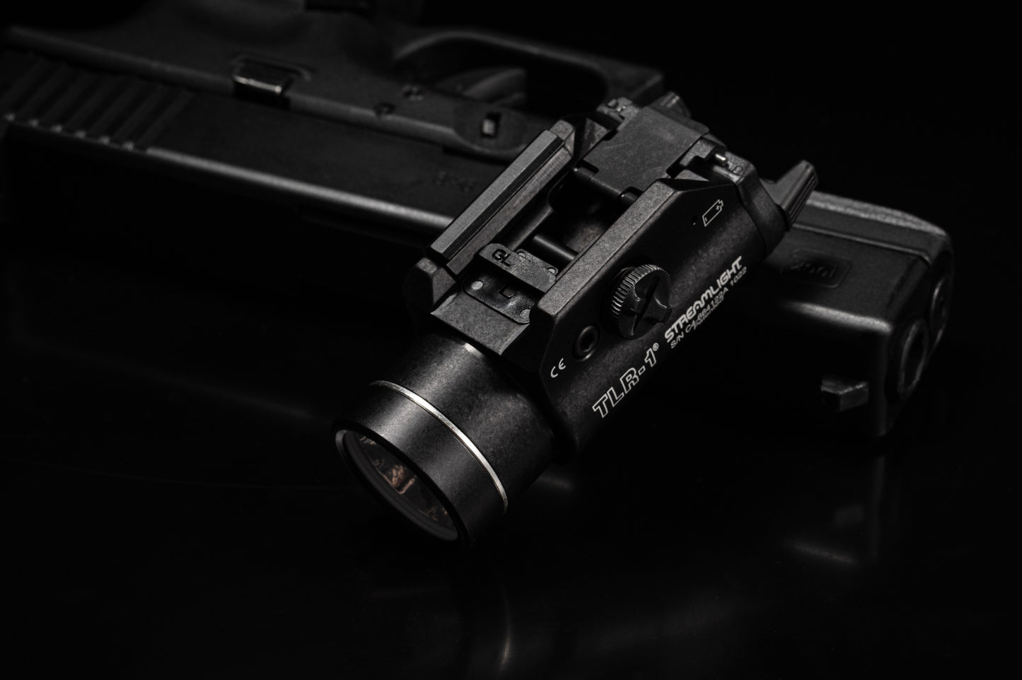 Latarka na broń Streamlight TLR-1 Black - 300 lumenów