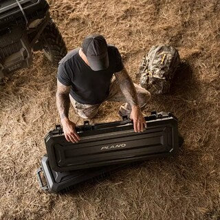Walizka transportowa na broń Plano All Weather 2 42" Long Gun Case - Black