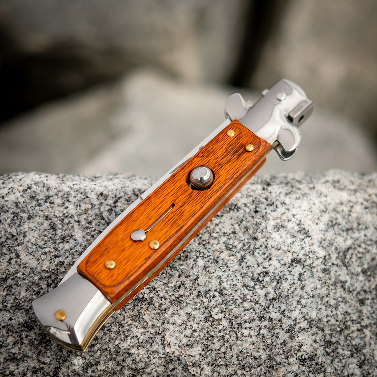 Nóż sprężynowy Sayre Mafia Stiletto Wood
