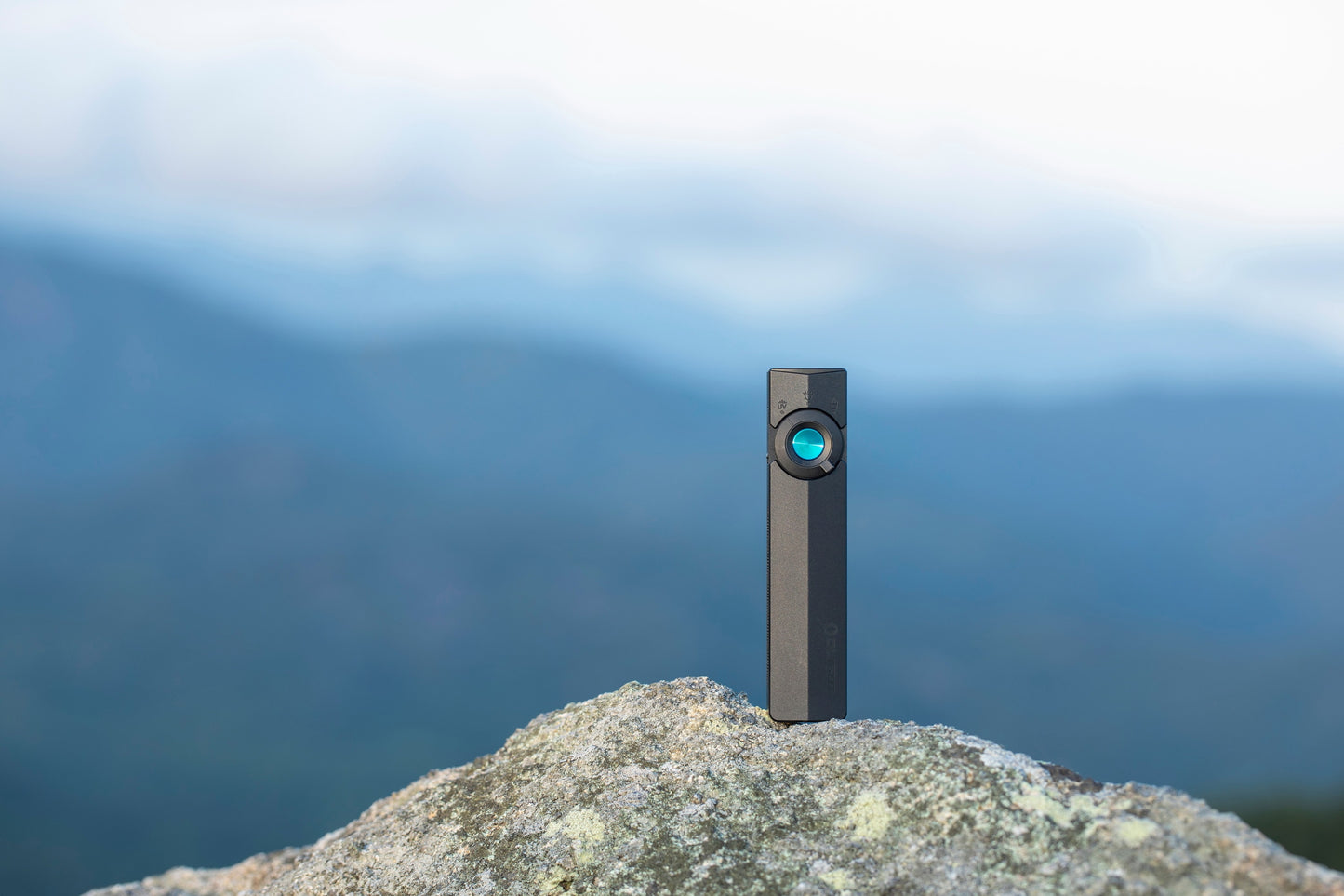 Latarka Olight ArkPro Class 1 Cool White Matte Black - 1500 lumenów