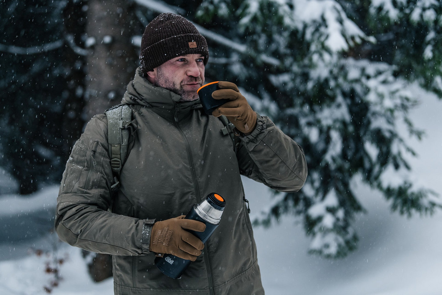 Rękawice taktyczne Mechanix Wear ColdWork Base Layer - Coyote